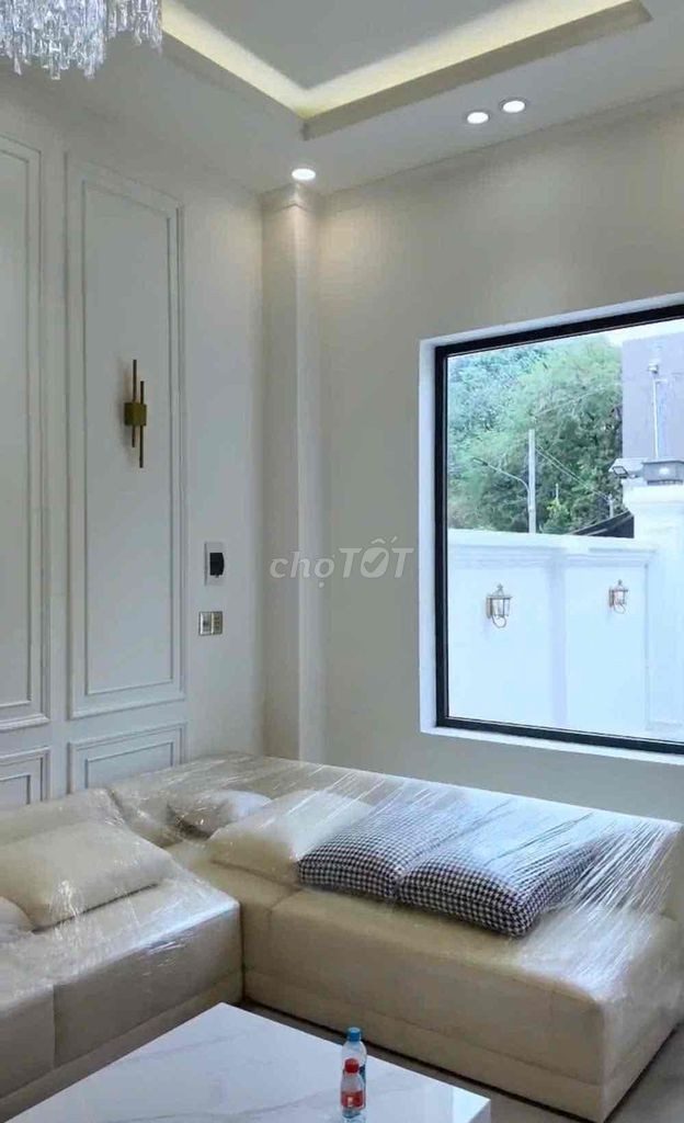 Cho thuê biệt thự Tân Cổ Điển Phường Chánh Nghĩa gần Bến Xe Bình Dương