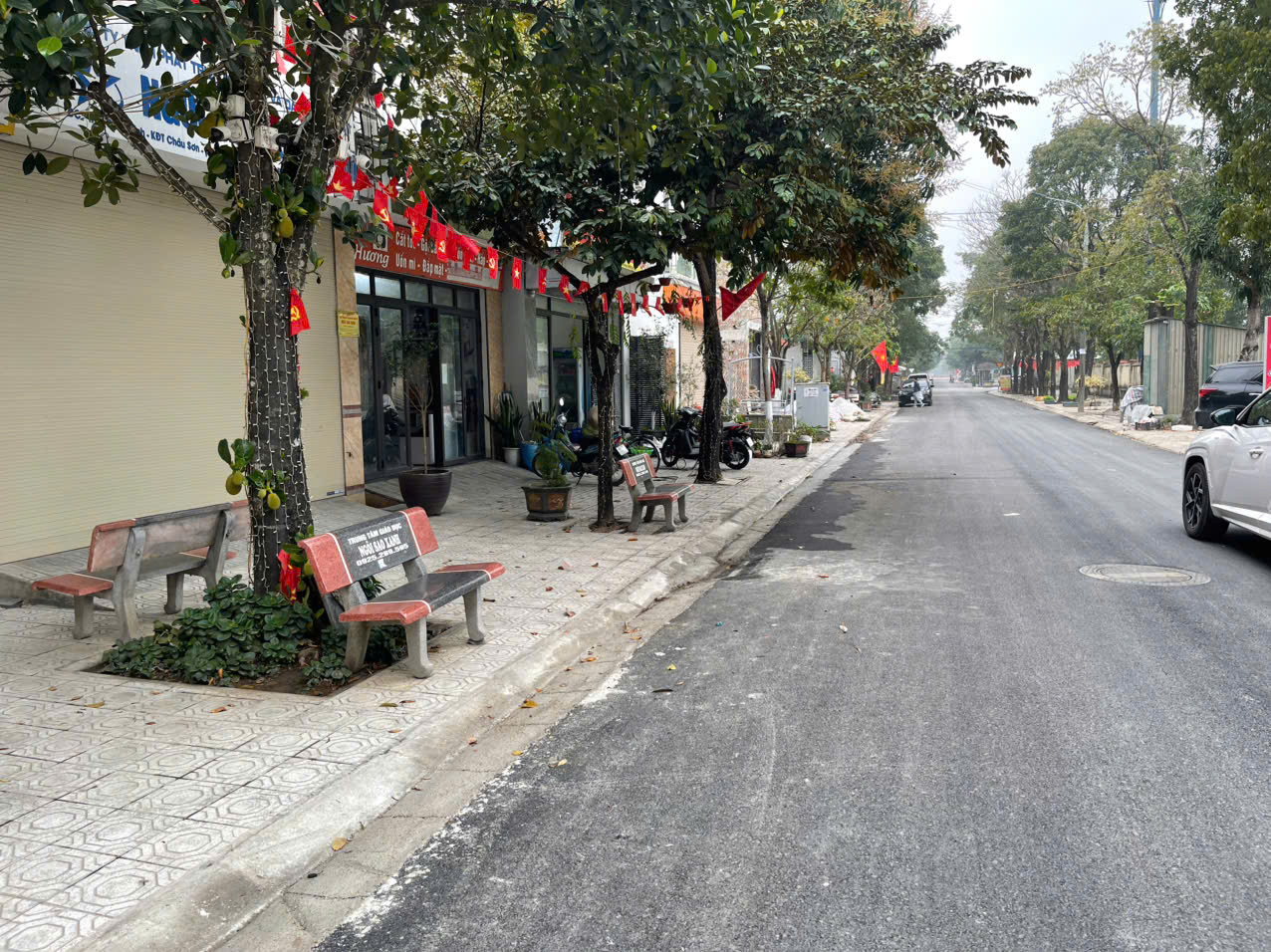 Bán nhà 105m² full thổ cư ngang 5m giá 4.55 tỷ tại Phường Châu Sơn