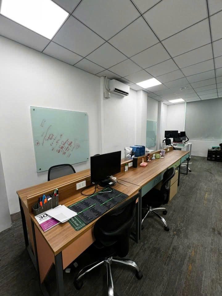 GIÁ TỐT: CHO THUÊ VĂN PHÒNG 30M2+ NỘI THẤT MẶT TIỀN 2A1 NGUYỄN THỊ MINH KHAI, P.ĐA KAO, Q1, HCM