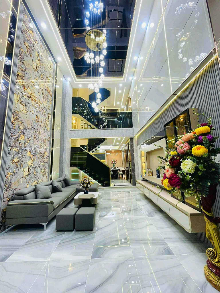 BÁN NHÀ 3 LẦU - GIÁ NGỘP 2,89 TỶ - HXH TRẦN QUANG DIỆU, P14, QUẬN 3 - CHO THUÊ 22 TRIỆU, SỔ RIÊNG