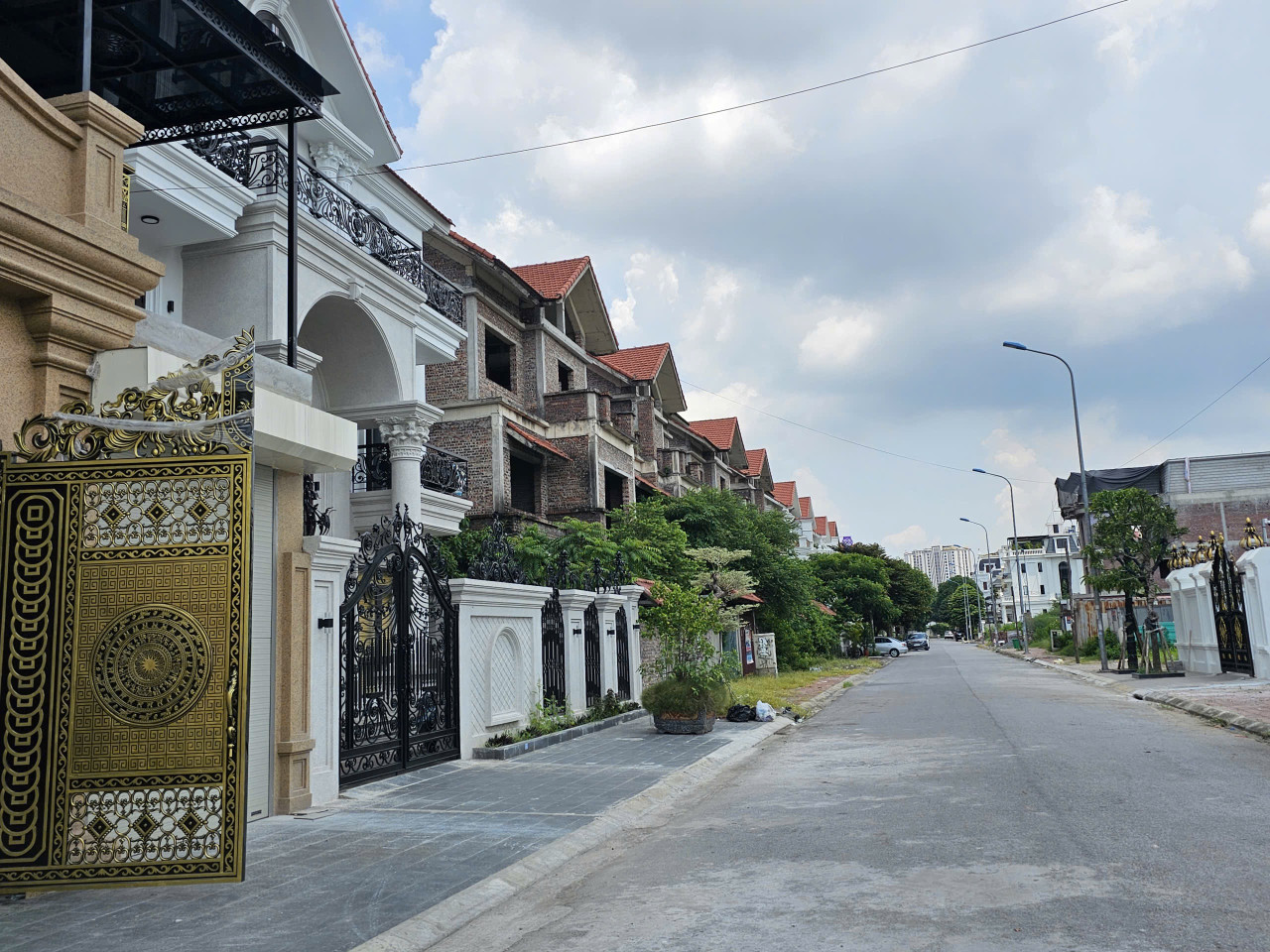 Bán 307m đất. Lô góc.nhìn biệt thự dabaco. Làn 2 hồ điều hoà. Khu đô thị đại dương nguyễn quyền luxury. Phường võ cường bắc ninh