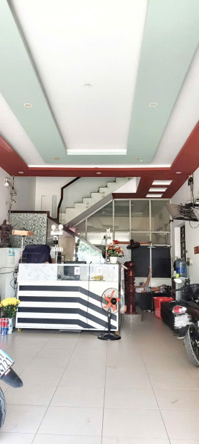 BÁN KHÁCH SẠN 14 PHÒNG ĐANG KINH DOANH ỔN ĐỊNH – VỊ TRÍ ĐẮC ĐỊA PHƯỜNG DĨ AN