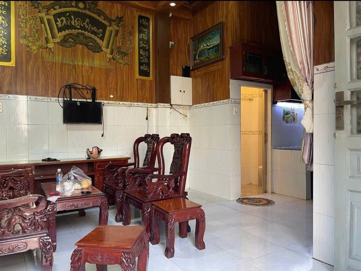 NHÀ ĐẸP 3 TẦNG– SỔ HỒNG RIÊNG – KO QUY HOẠCH- TRUNG TÂM DĨ AN – 1,85 TỶ