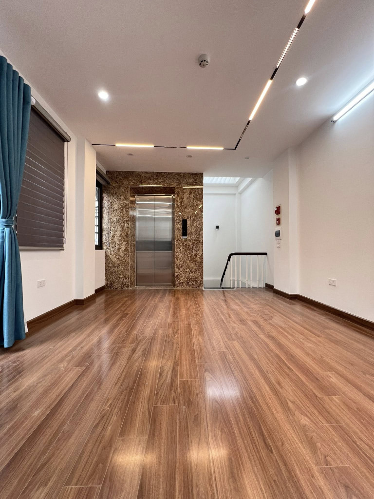 💥Kinh doanh vô địch, Mặt phố Cốm Vòng - Duy Tân 60/70m2 - 7T thang máy, 36 tỷ