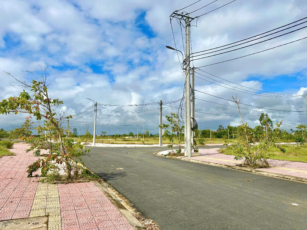 Đất nền Hội An sát biển - Đường 17m5 - Giá chỉ 1,x Tỷ