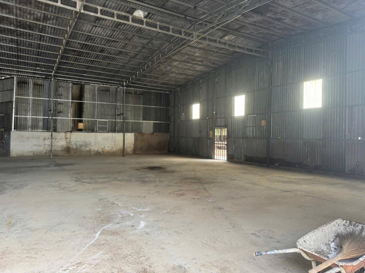 cho thuê kho xưởng: 2,200m2  Định Hoà - Thủ Dầu Một - Bình Dương
