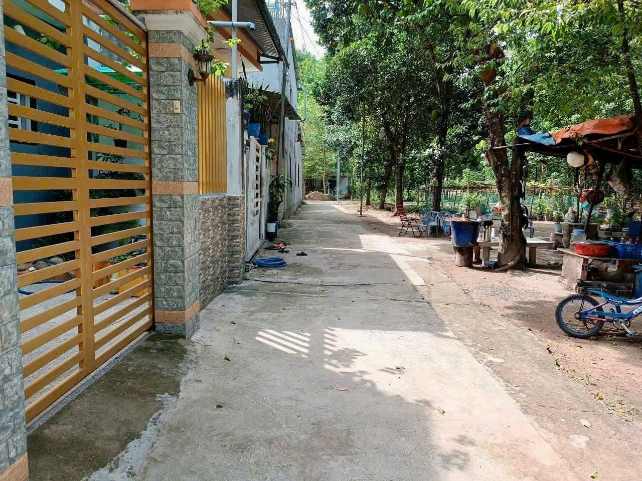 Đất Định Hoà-nhánh Dx067 gần trường chợ đường oto 4 chỗ sót lô giá công nhân (💰1,09tỷ) dân đông
