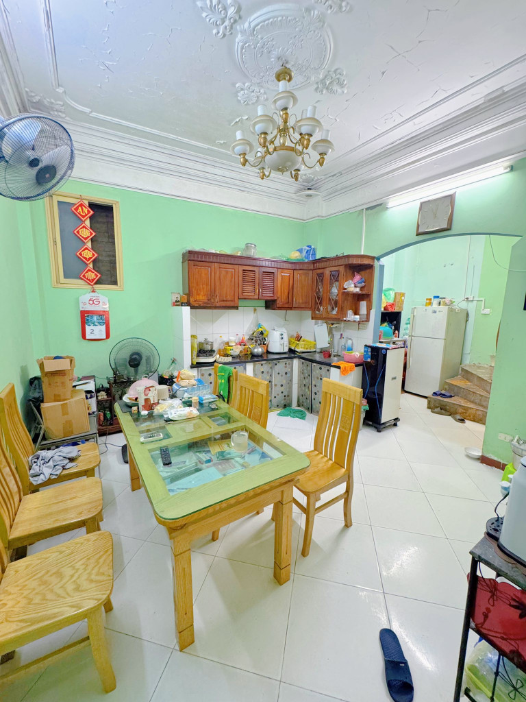 Bán Nhà! Đội Cấn,Ngõ Rộng,Hai Thoáng,DT: 34m2 x 4Tầng,Giá: 6.35 tỷ Ba Đình