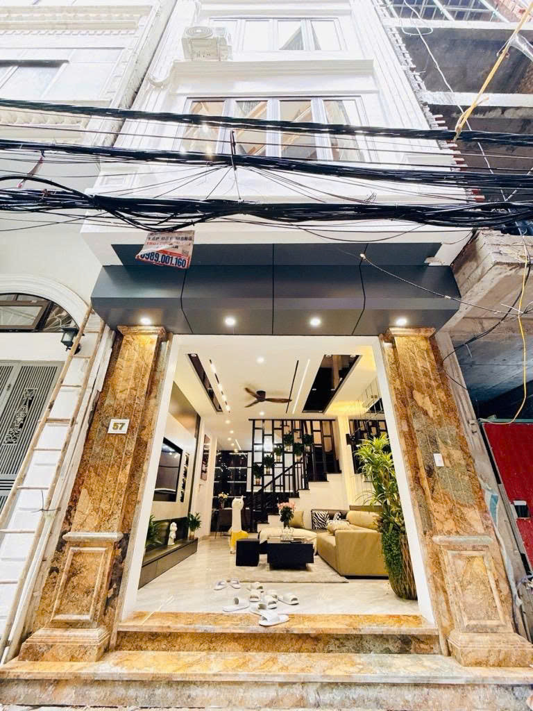 Phương mai bán nhà 4 tầng long lanh ô tô đống đa