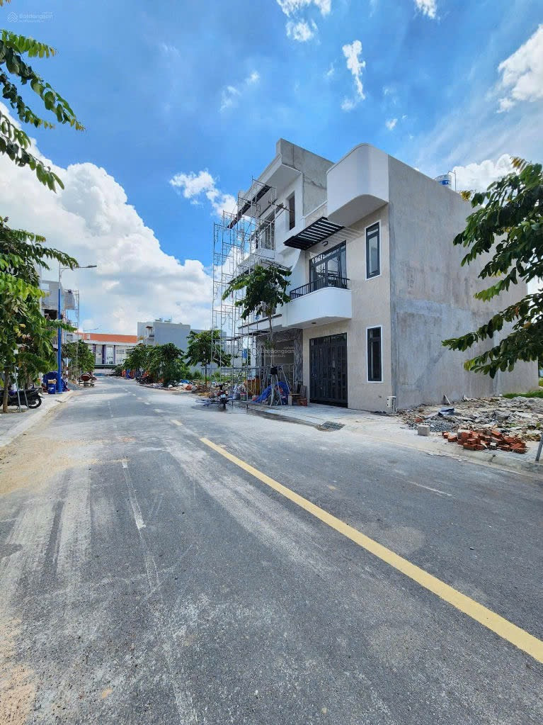 CÒN GÌ HỜI HƠN ! Lô đất 60m2 ngay KDC Đông Hòa C, Dĩ An, Giá chỉ 1.79 TỶ thổ cư 100% - ĐẦU TƯ NGAY