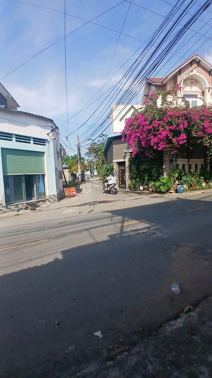 Đất hẻm Đông Minh gần chợ Dĩ An đường otô lưu thông tốt