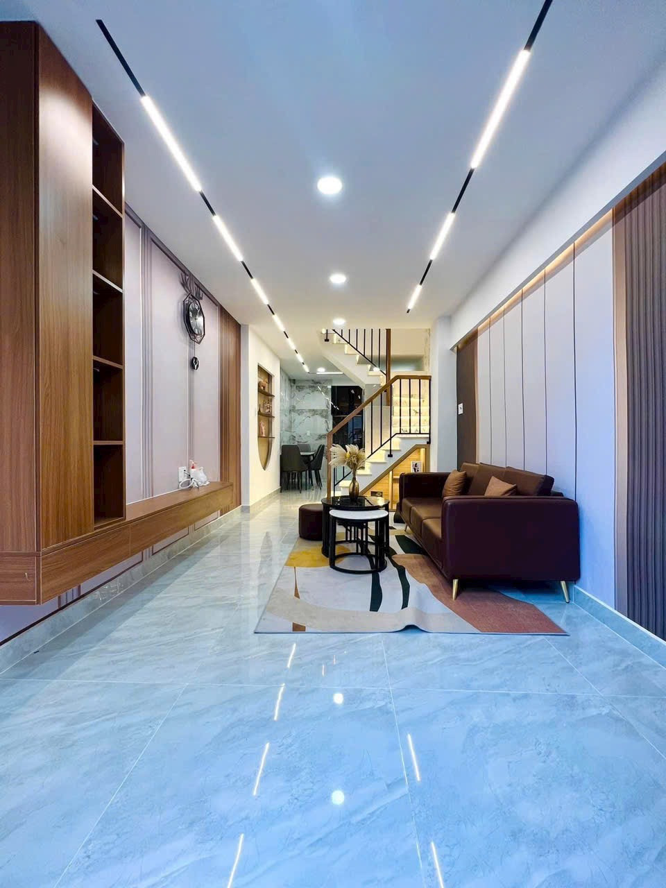 Hạ giá! Bán gấp nhà 64m2, giá 1 tỷ 850 triệu Nguyễn Văn Quá vào 100m, Quận 12, hẻm xe hơi 6m, SHR
