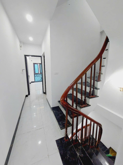Tôi bán nhà Đồng Mai - 36m 4 tầng hơn 3 tỷ