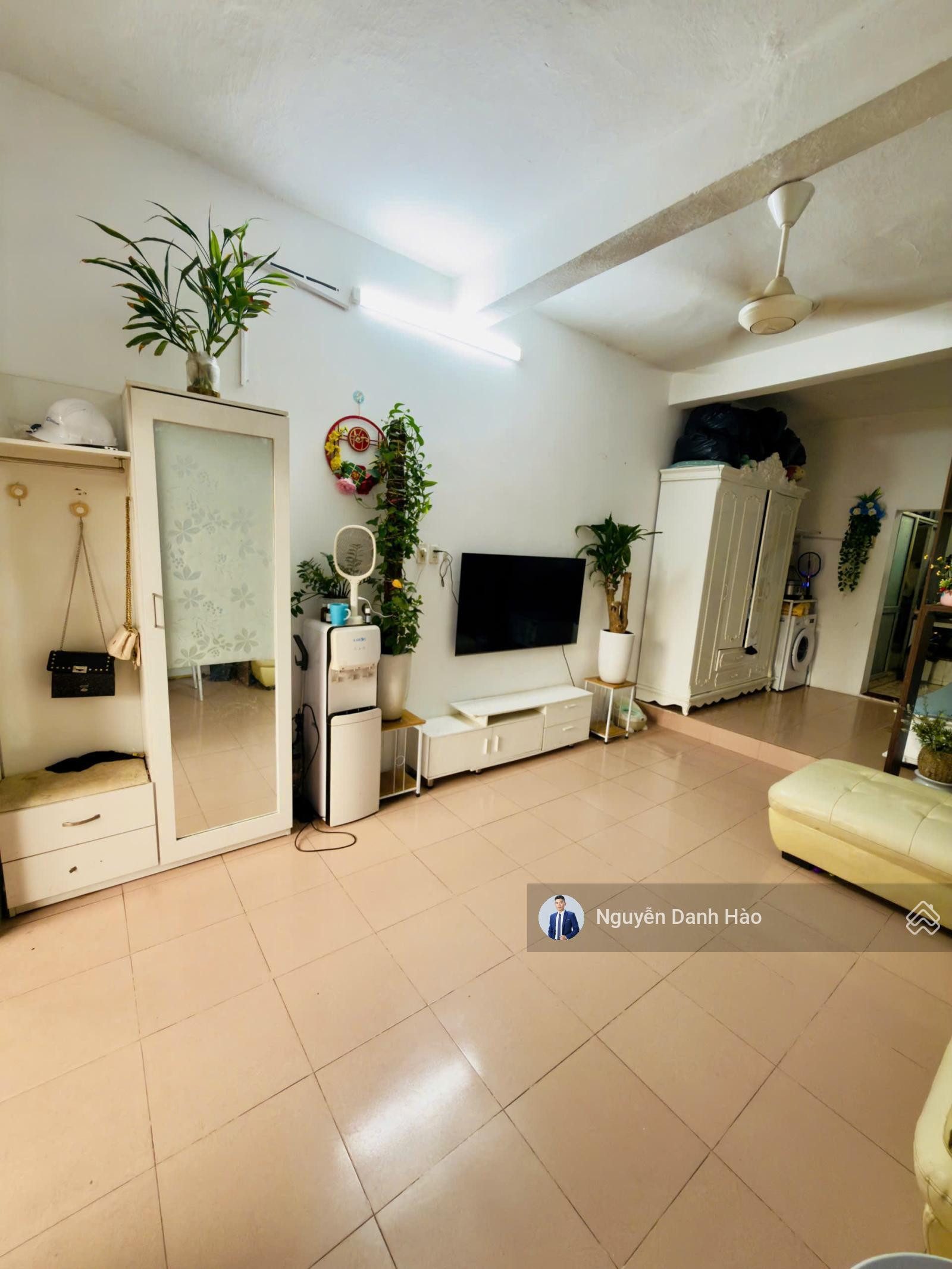 2,43tỷ sở hữu nhà trung tâm Hai Bà Trưng, 2PN, sẵn sổ, gần Hồ Gươm, cực hiếm khó tìm