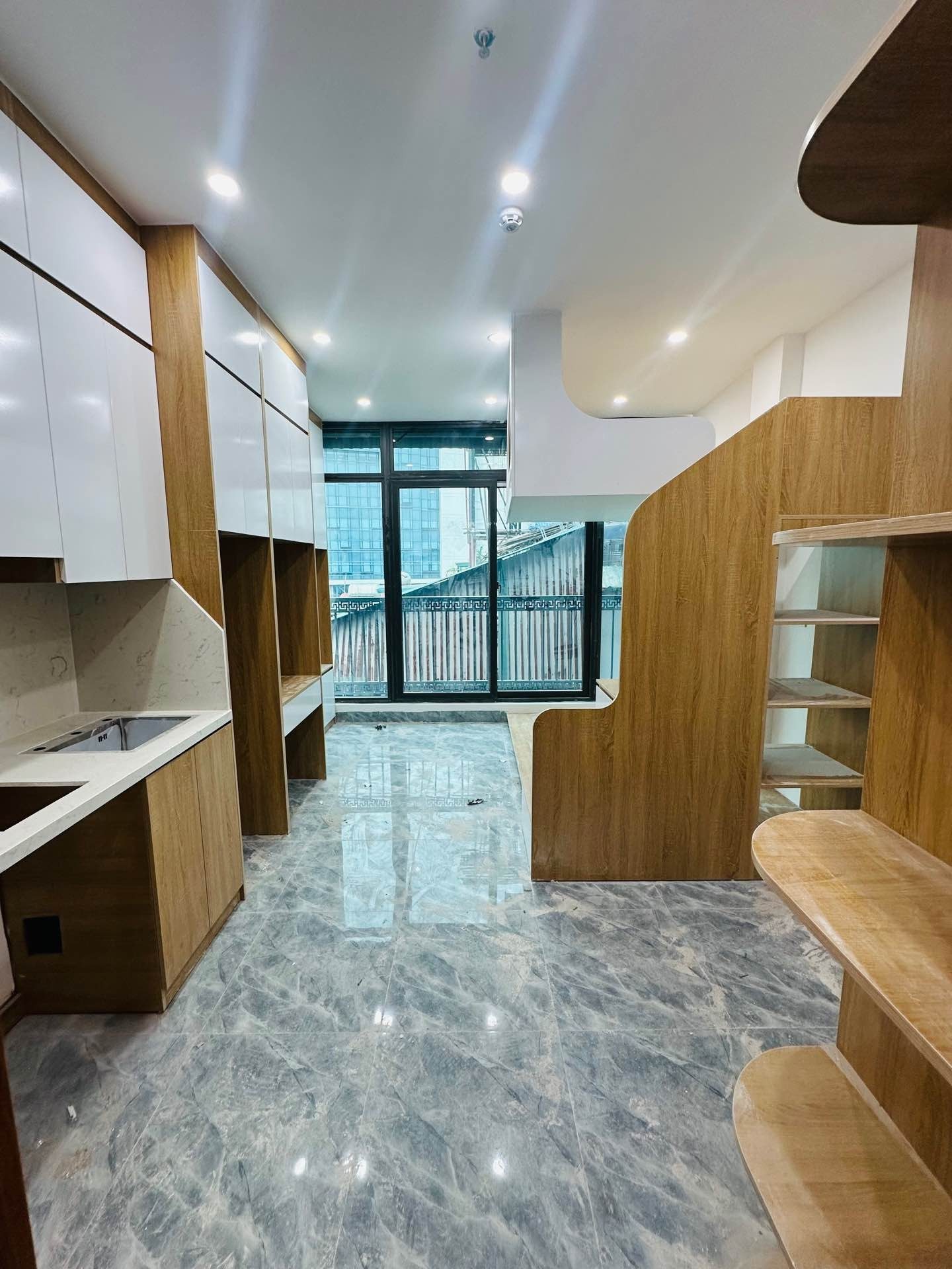 Bán toà căn hộ Lê Thanh Nghị Hai Bà Trưng – Giá 18.9 tỷ – DT 54m² x 7 tầng – MT 4.2m – Thang máy xây mới, 11 phòng full đồ, Dòng tiền 80tr/tháng