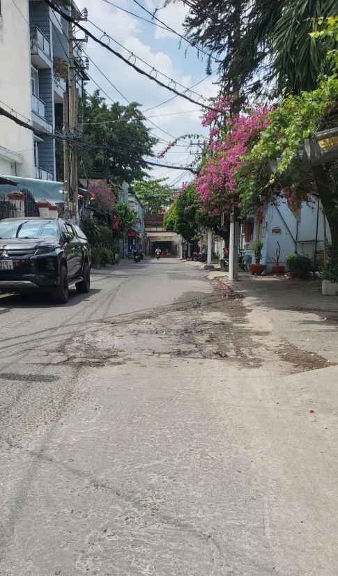Kẹt quá bán nhanh-Đất tặng nhà Lầu-Đường Trần Lê-Đức Long-Phan Thiết-DT 190m2