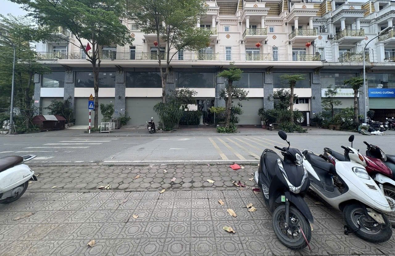 Cho Thuê Mặt Bằng KD Geleximco Lê Trọng Tấn - Hà Đông 400M² - Kinh Doanh Đỉnh - Giá Thuê 200tr