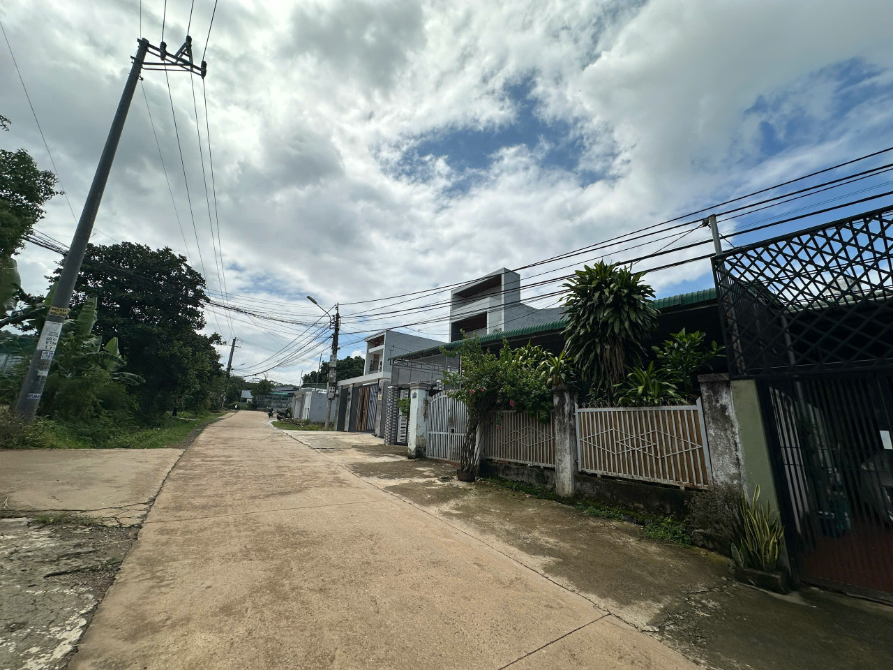 Bán đất 282.1m² ngang 5m giá 1.69 tỷ Phường Ea Kao