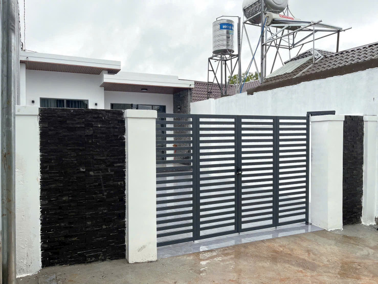 Nhà mới xây hẻm cấp 1 Y Wang 173.2m² ngang 6m giá 2.6 tỷ Phường Ea Kao