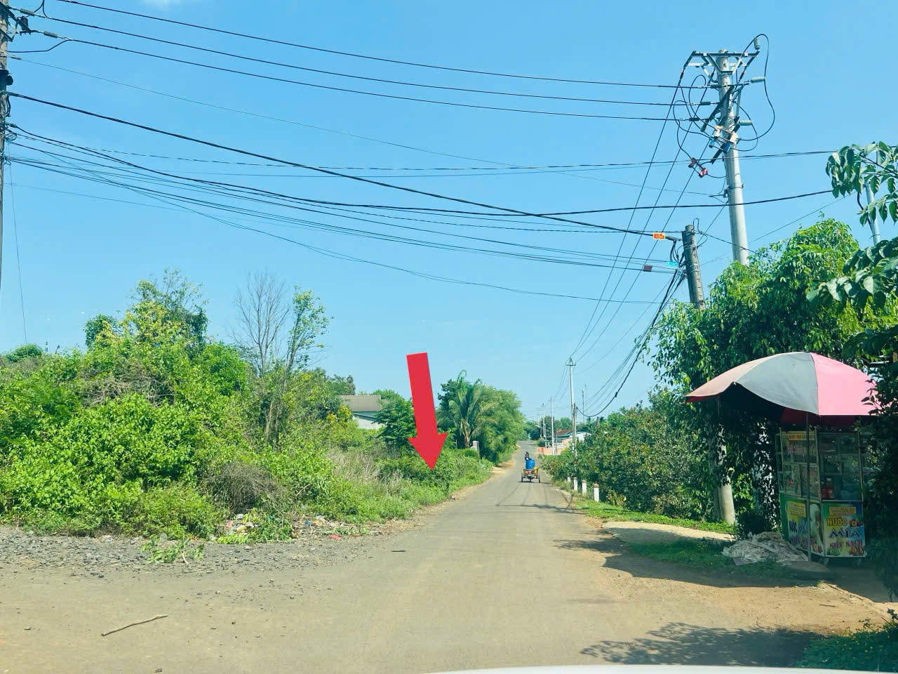 Bán đất 100m² có sẵn 60m² thổ cư ngang 5m giá 595 triệu tại Phường Ea Kao