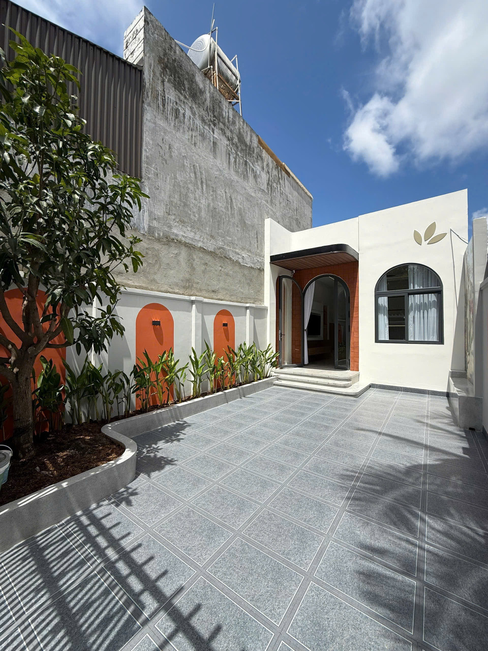 NHÀ HẺM 39 TUỆ TĨNH