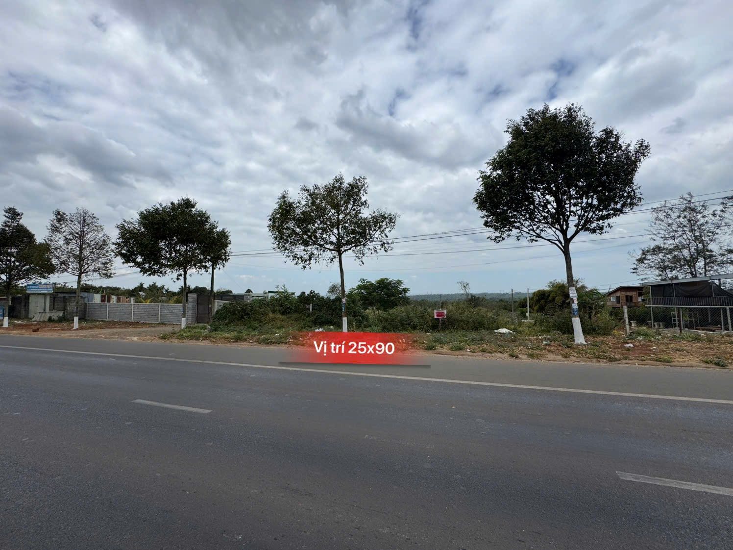 Đất phường rầm khu vực đh Tây Nguyên diện tích 128m 4m2 giá 1ty249