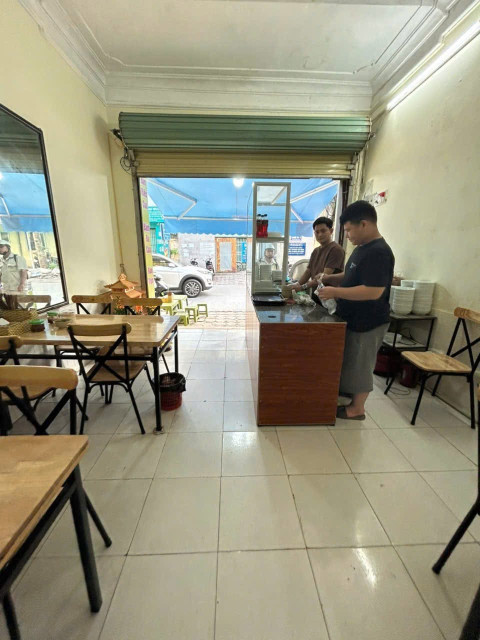 Cần bán nhà mặt phố nguyễn viết xuân Hà Đông
