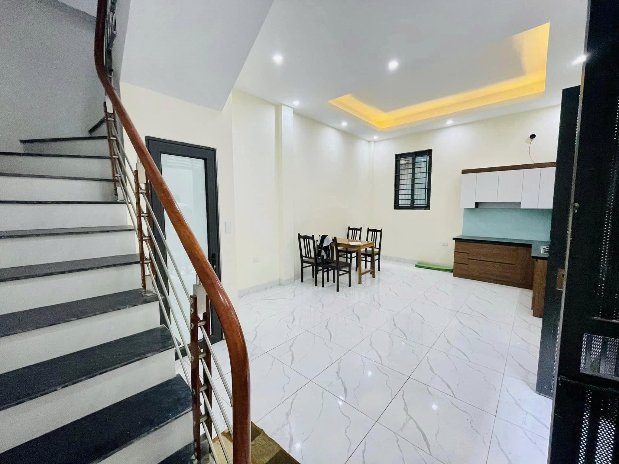 Cho thuê Nhà Ngõ 80 Tân Triều - Hà Đông 33M² 5 Tầng 3 Ngủ - Nội Thất CB - Giá Thuê 13tr