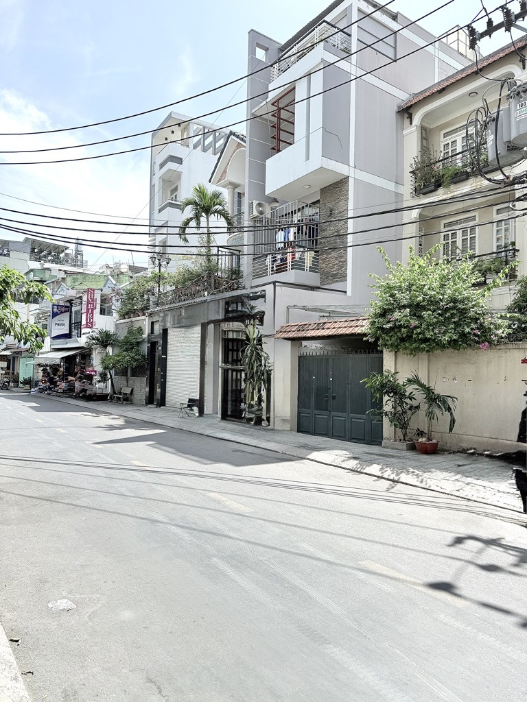 Bán nhà 5 Tầng Mặt Tiền Nguyễn Văn Công p3 Gò Vấp