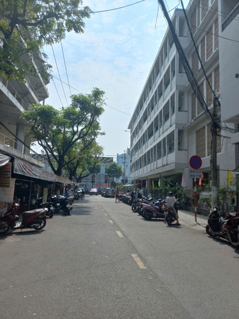 NGÀY 1/5/205 CẦN BÁN NHÀ MẶT TIỀN SỐ 15, PHẠM HỒNG THÁI, HẢI CHÂU 1, TP.ĐÀ NẴNG- ĐƯỜNG 7.5M