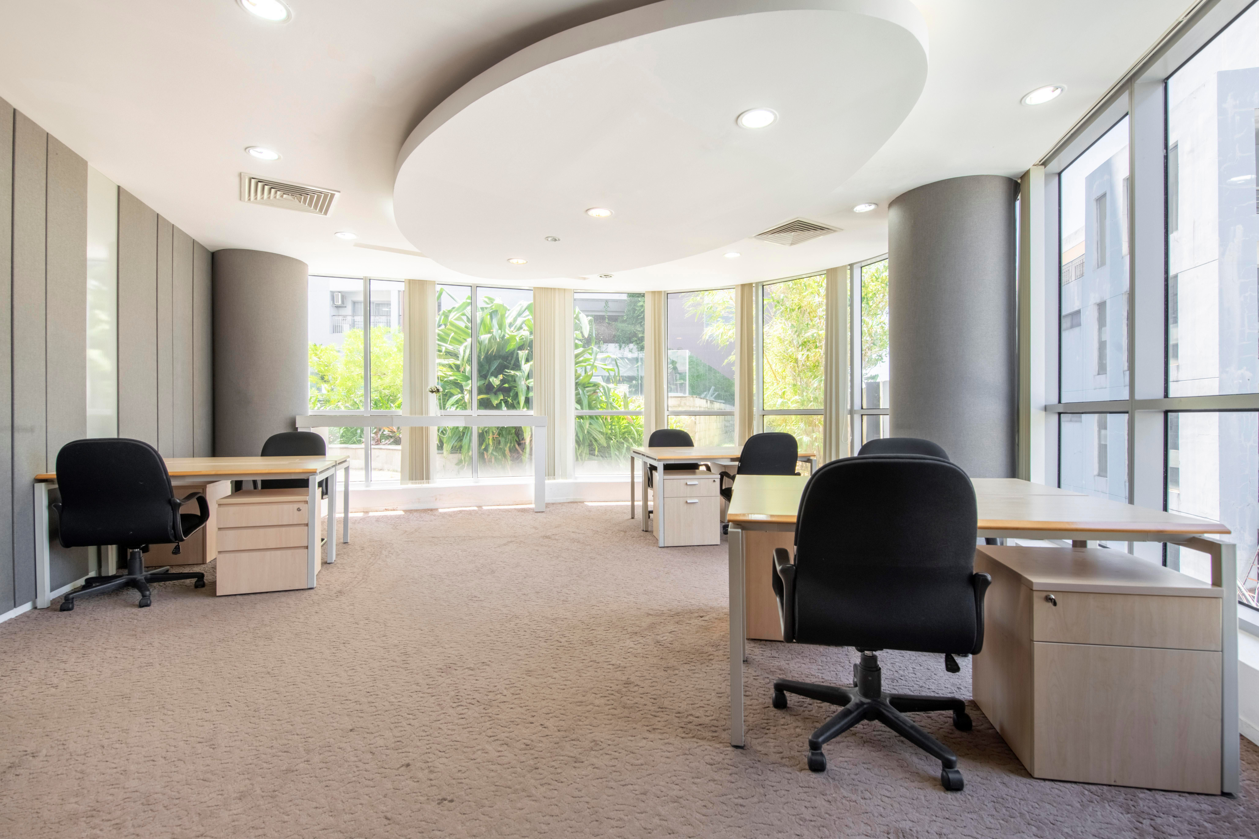 Không gian văn phòng riêng dành cho 5 người tại Regus Riverside