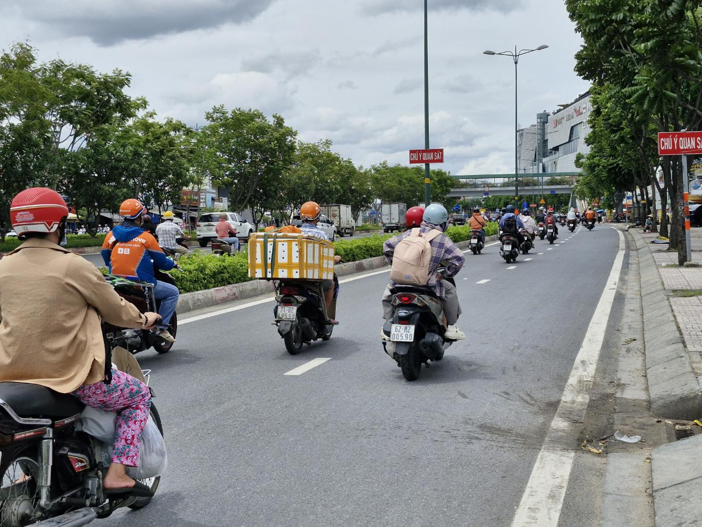 Bán nhà văn phòng mặt tiền 6 tầng 310m² phạm văn đồng Phường Hiệp Bình Chánh Quận Thủ Đức