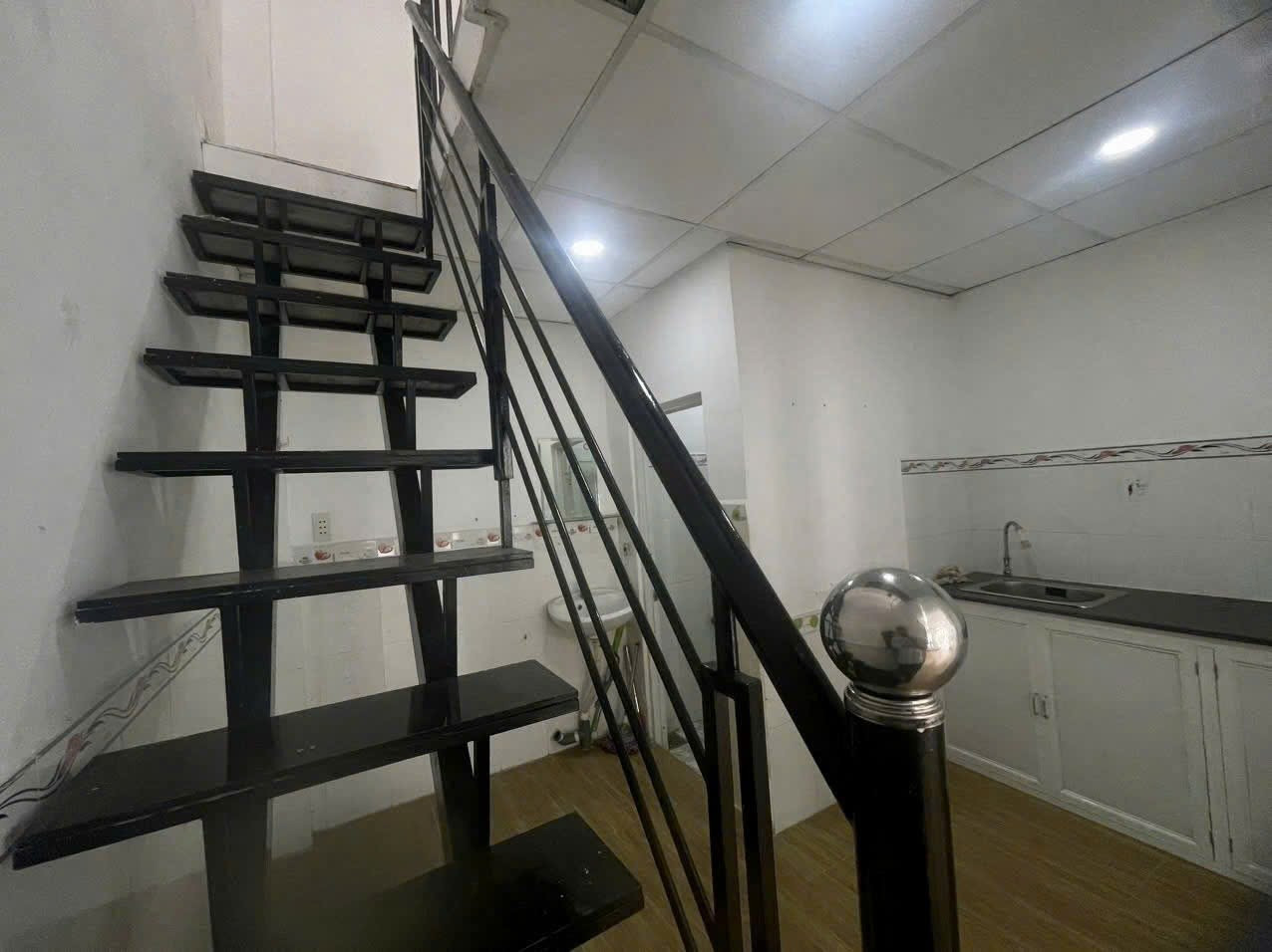 NHÀ 2 TẦNG NGÃ TƯ BÌNH PHƯỚC – HẺM XE HƠI – 2,2 TỶ - SHR DÂN CƯ HIỆN HỮU