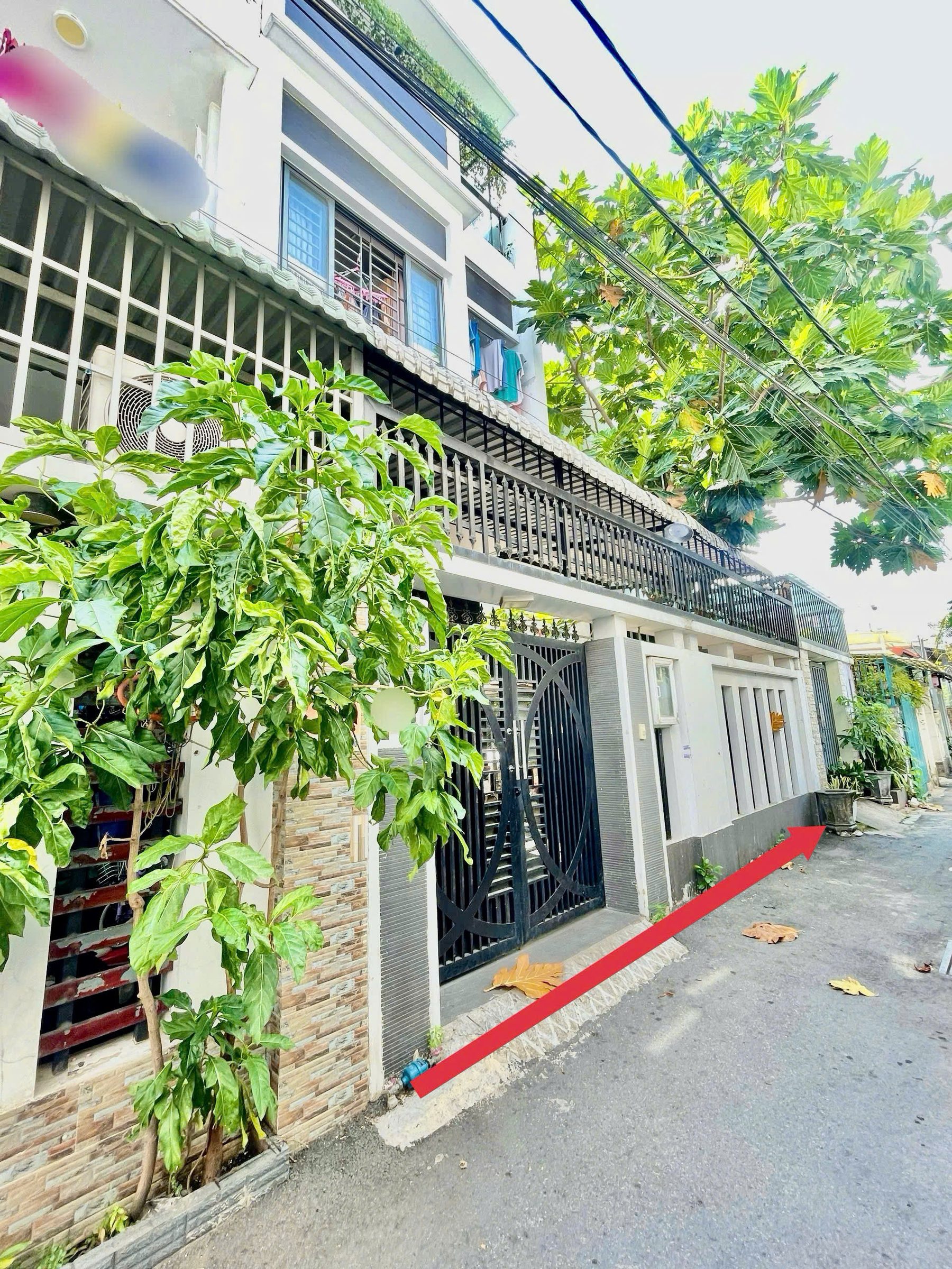Bán nhà ngang 8m có thể tách làm 2 lô 4x19. chỉ 10,9 tỷ ngay Chợ Hiệp Bình