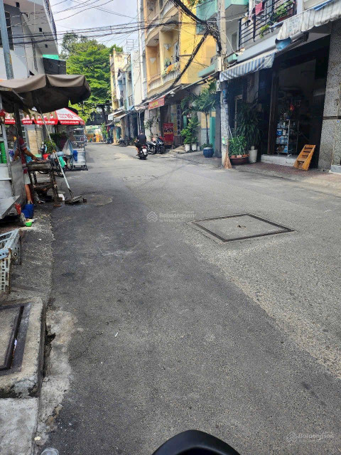 Chủ ngộp cần bán gấp! Căn nhà ngay đường Hiệp Bình, 40m2 - 1 trệt 1 lầu, giá chỉ 2.5 tỷ