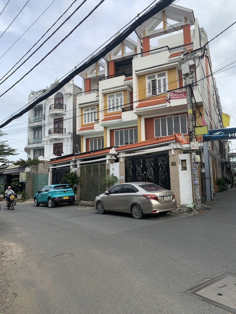 Nhà 4 tầng 2 xe hơi tránh nhau 520 Quốc Lộ 13 đối diện Vạn Phúc Thủ Đức, giá 16 triệu