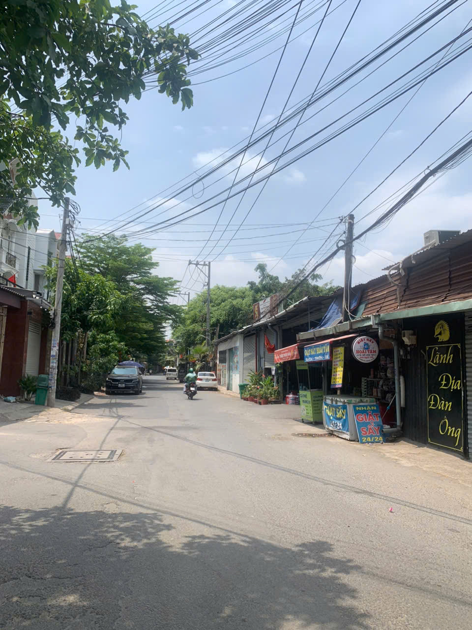 Cho thuê kho 450m Mặt Tiền Đường 10m KDC Hồng Long vào hướng Quốc Lộ 13