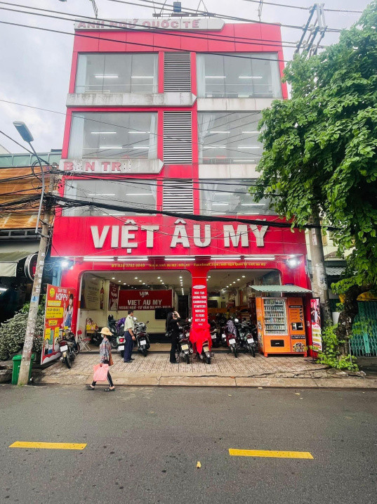 Bán Tòa nhà 9,5m x25m.Đúc 4 tấm Mặt Tiền Đường Chung Thị Minh,phường Hiệp Thành.Q12
