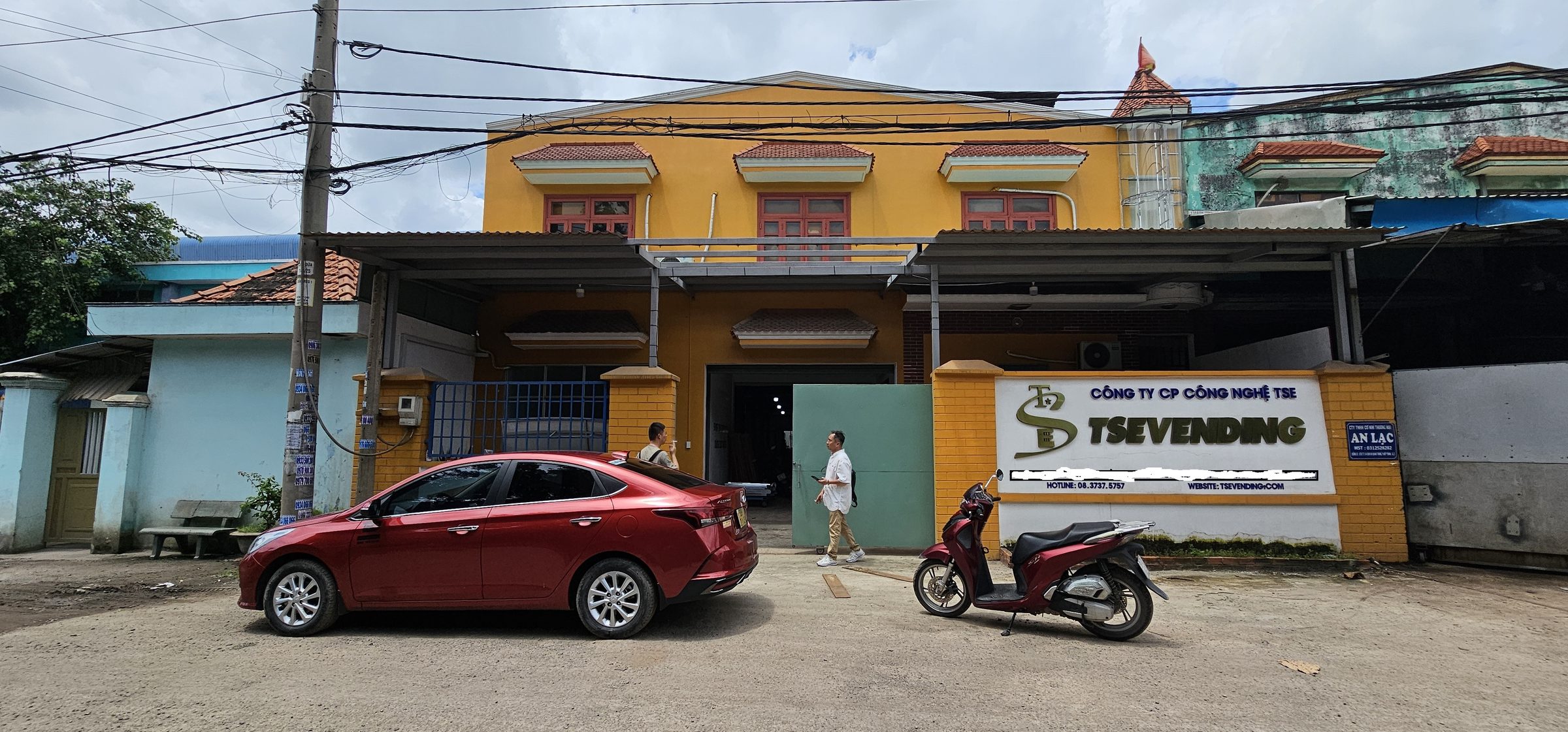 NHÀ XƯỞNG CHO THUÊ PHƯỜNG HIỆP THÀNH QUẬN 12 DT: 600M GIÁ 35 TRIÊU/THÁNG