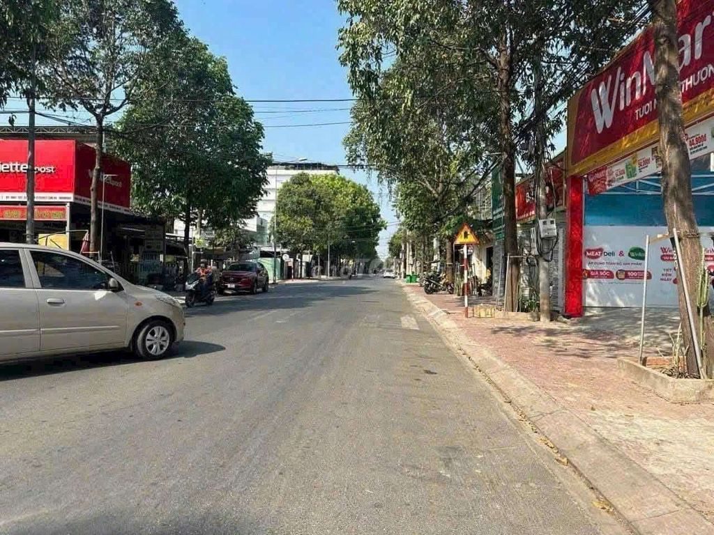Hình 3
