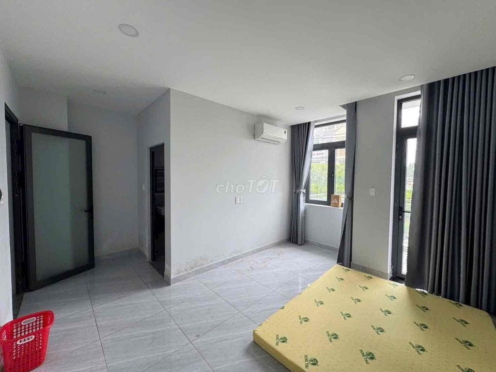 Cho thuê nhà Mặt Tiền Hoàng Hoa Phám Hiệp Thành