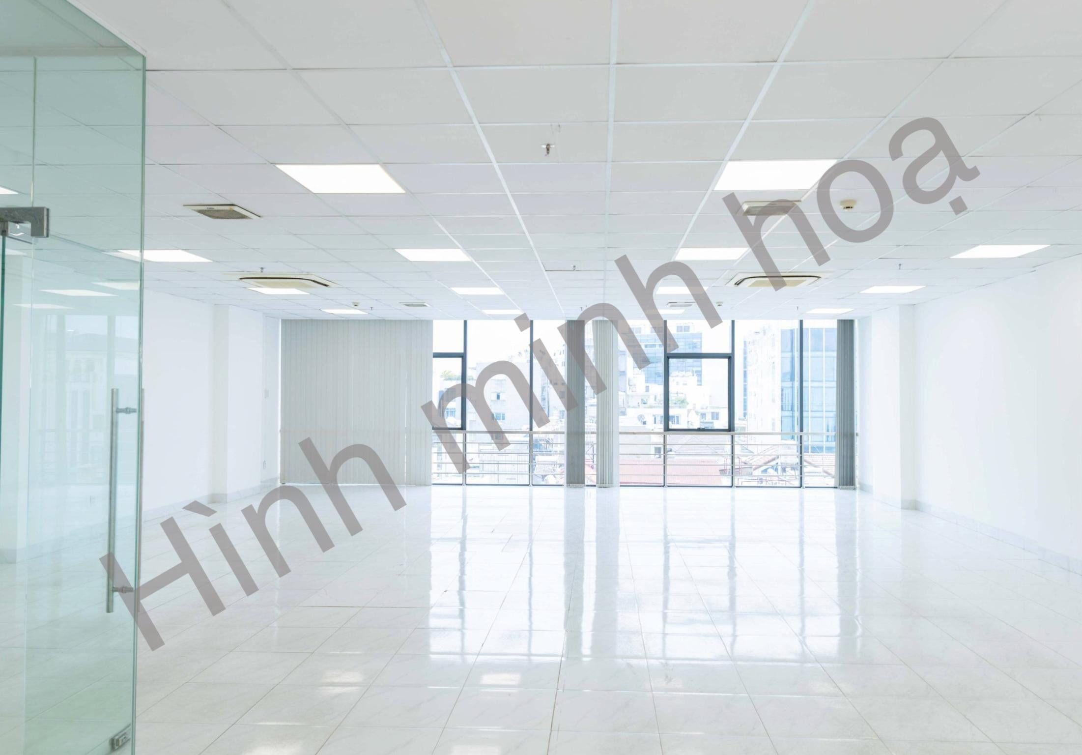 CHO THUÊ VĂN PHÒNG 110 M2 - 17.5 TR/THÁNG BAO VAT, KHU VỰC HOÀ CƯỜNG