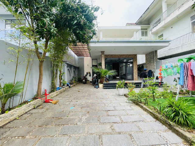 BÁN BIỆT THỰ 2 TẦNG, DT250M2 - KHU ĐÔ THỊ GOLDEN HILL, CẠNH NGUYỄN TẤT THÀNH - CHỈ 6.25 TỶ