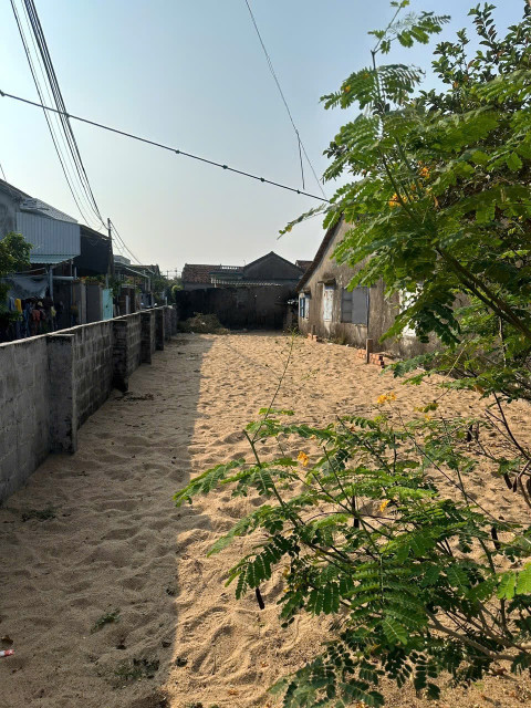 có lô đất ở 4,3 nở hậu 5m