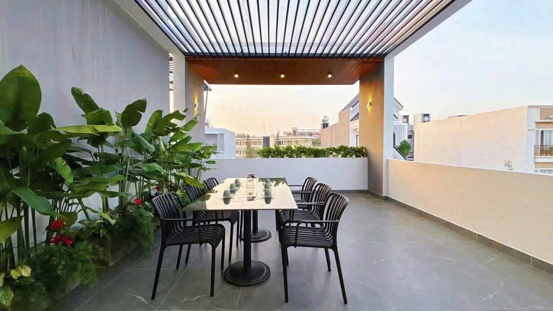 Cho thuê nhà 3 tầng tại Hòa Phú 10, Hòa Minh - Giá tốt, nội thất đầy đủ