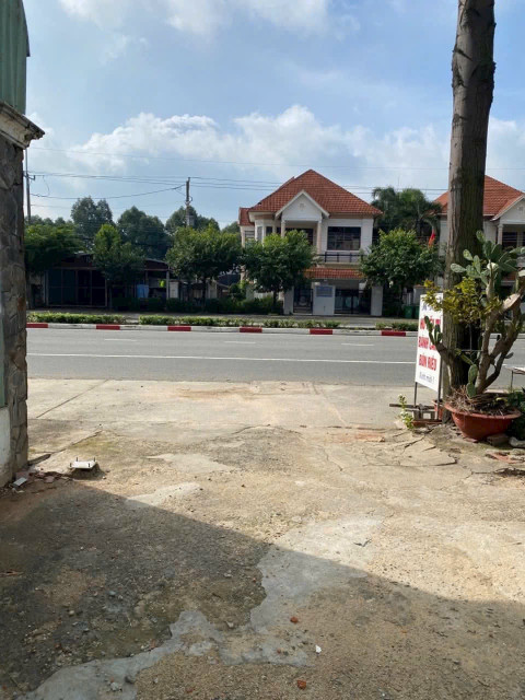 Bán đất 150m² ngang 5m giá 5.9 tỷ tại Phường Hoà Phú 0815422197