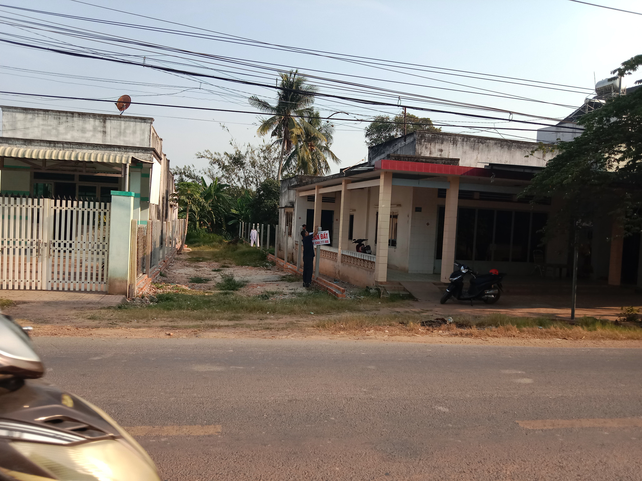 Bán đất