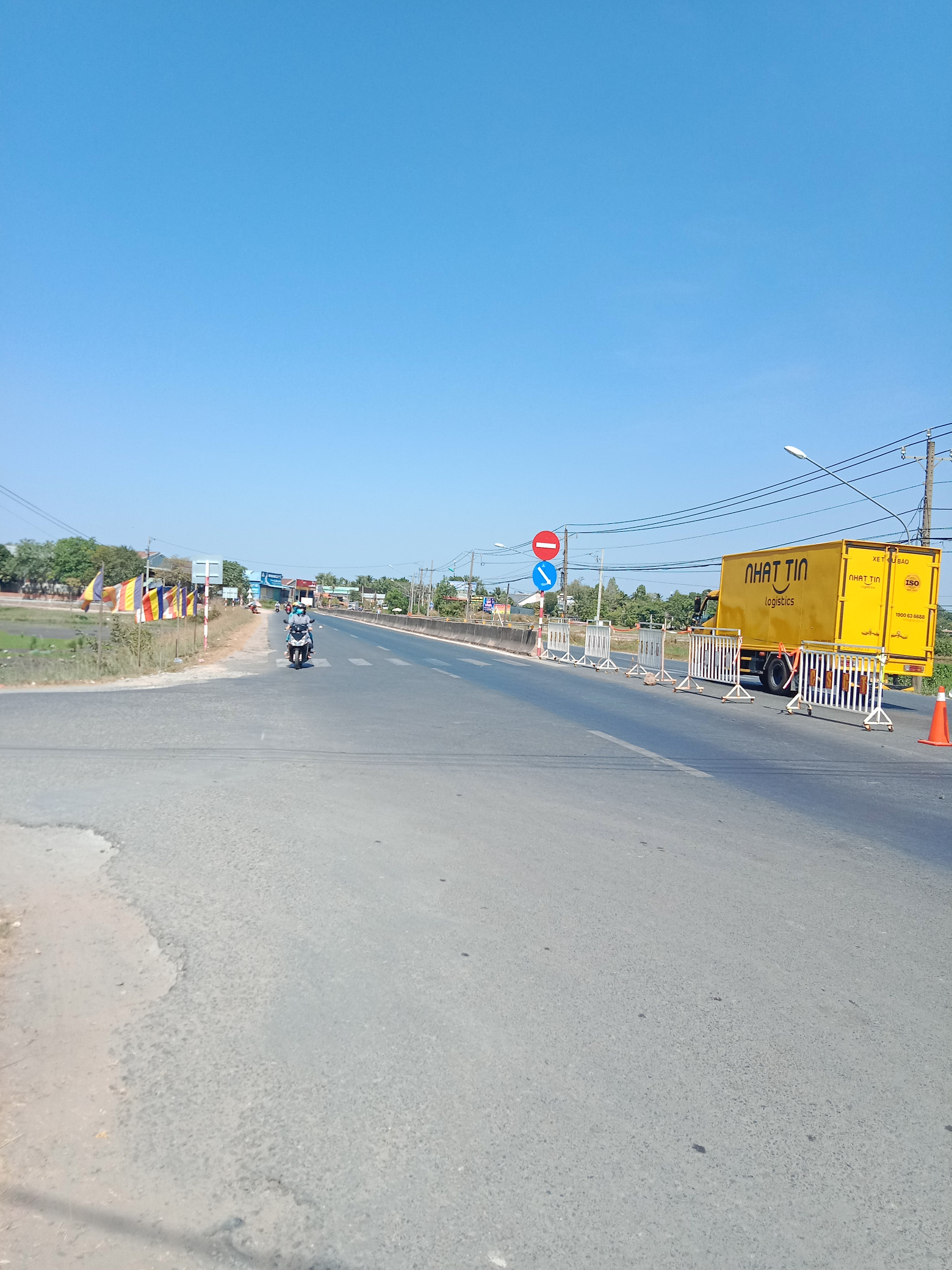 Bán đất