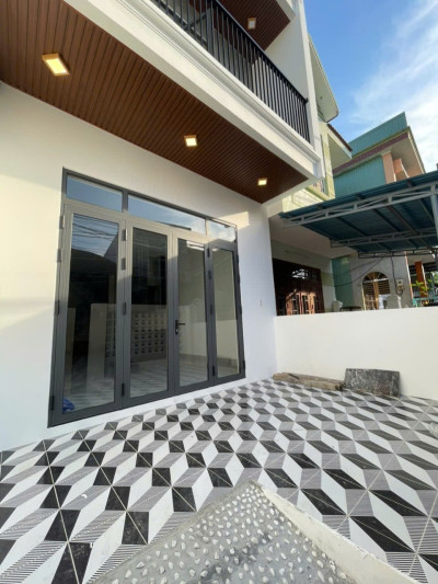 ♣ Kiệt Ô tô Cách Mạng Tháng 8, 120m2, 2 tầng, 4Pn, sân Ô tô, 3.x tỷ