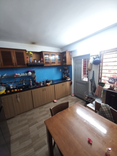 ♣ Nhà Mặt Tiền Nguyễn Tri Phương đường 10.5m gần Bệnh Viện, Sân Bay, Kinh Doanh , 2.5 tầng móng 3 tầng, 5.x  tỷ